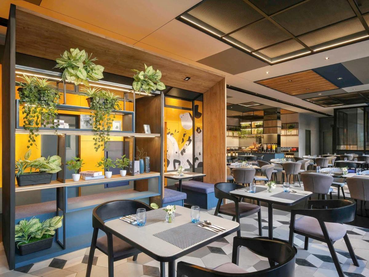 Ibis Surabaya Tidar Hotel Kültér fotó